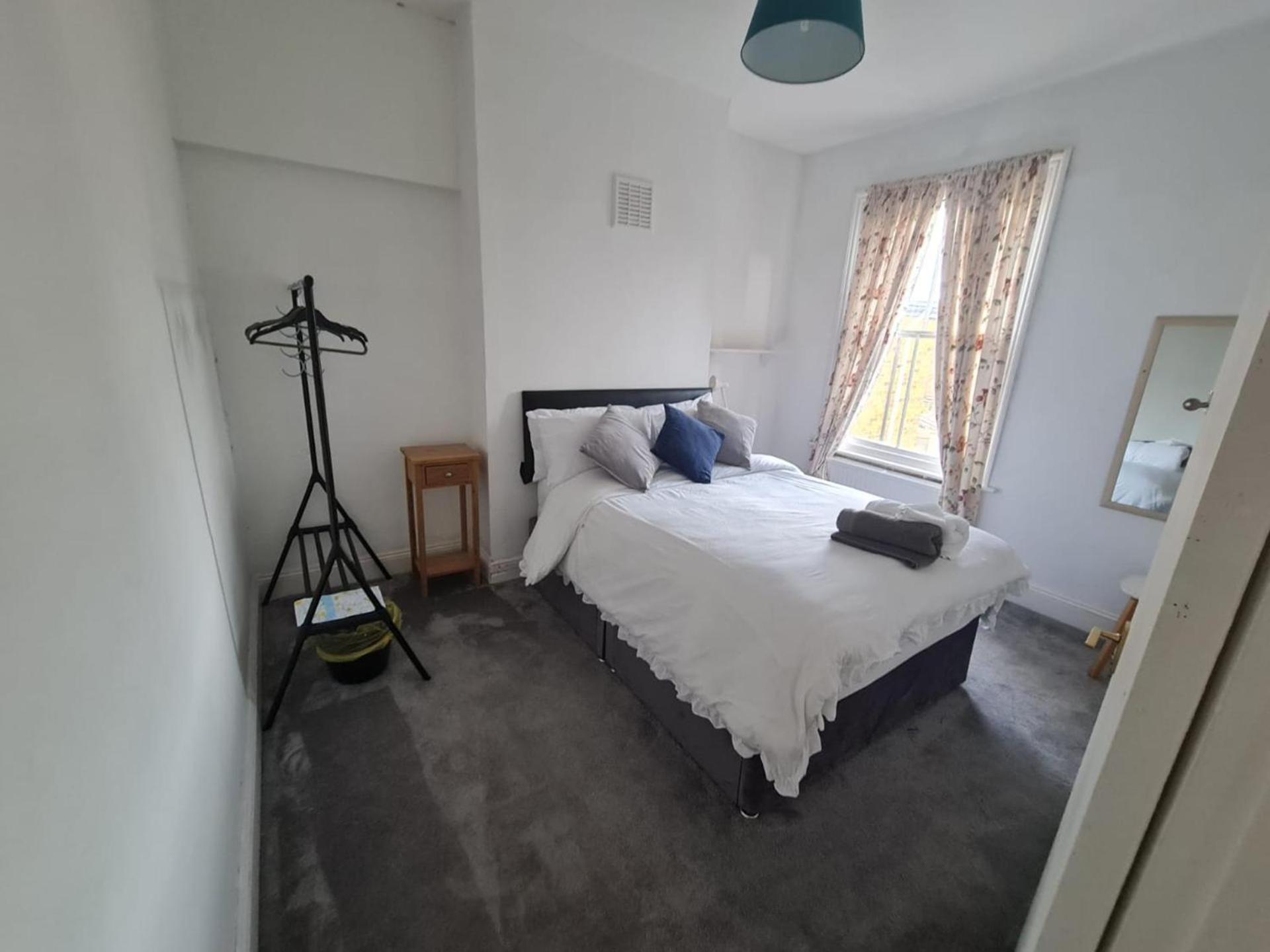 3-bed House In Self-contained In Ladywell London